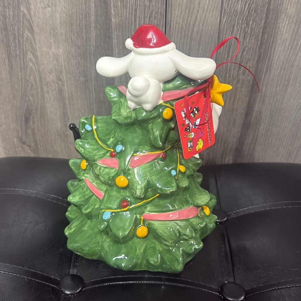 Blue Sky Clayworks Hello Kitty & Friends Decorating A Christmas Tree Figurine - Picture 6 of 10